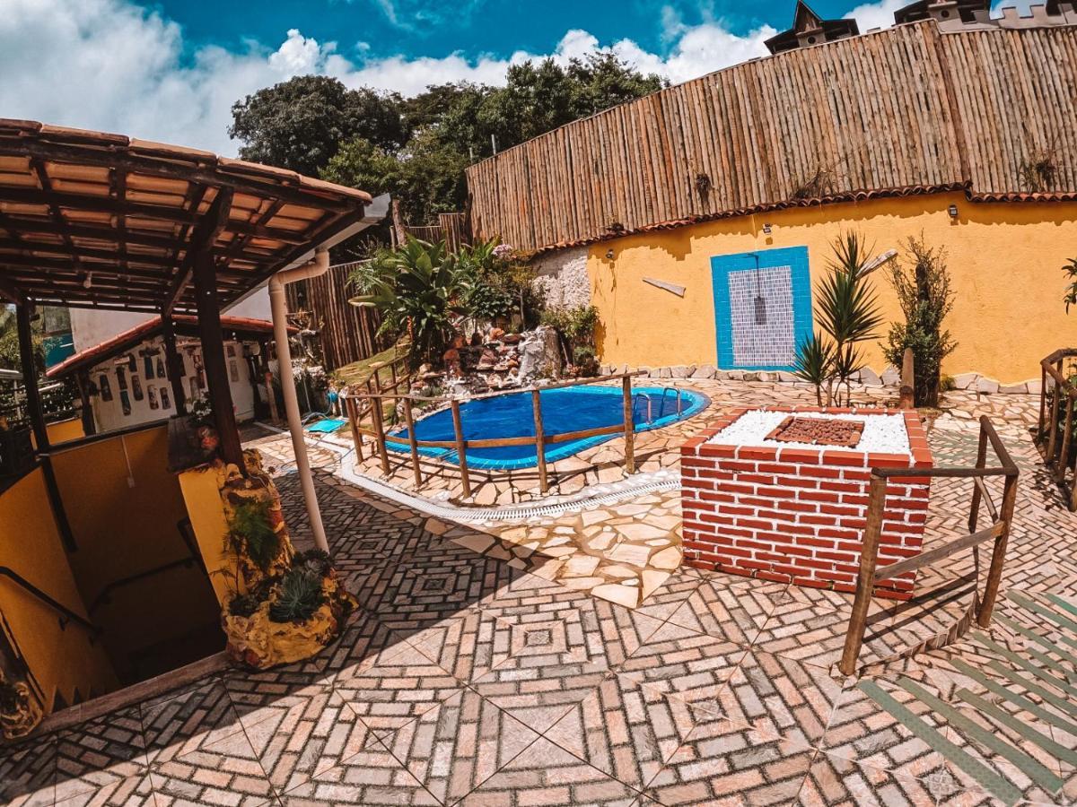 Pousada Casinha Velha Macacos  Exterior photo
